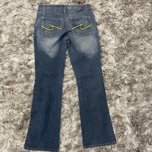 FWR Stretch Denim blue wash jeans, pocket yellow stitch detailing. Size 10. Used - Picture 10 of 14